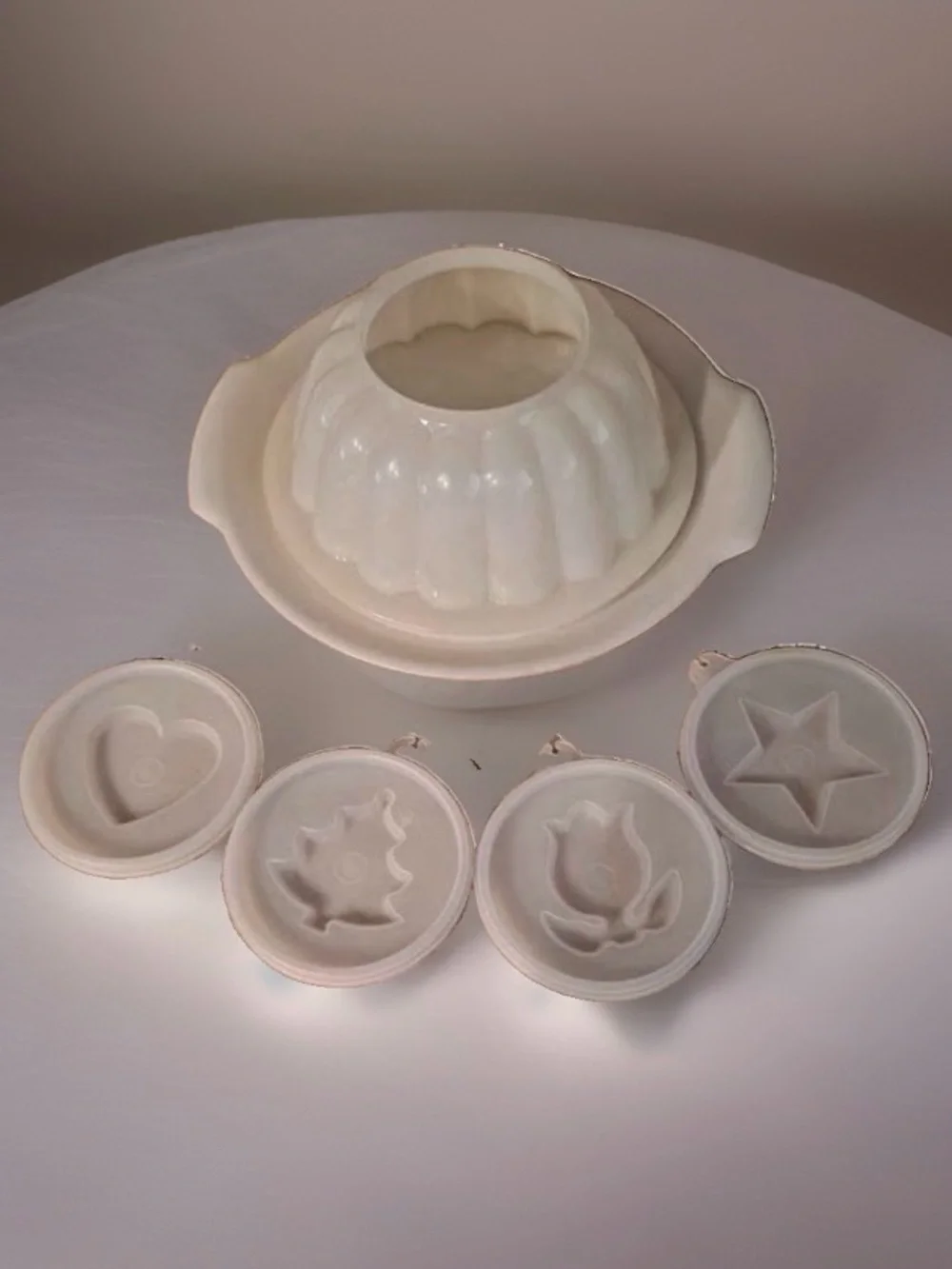 EUC Vintage 6 Piece Tupperware Jello Mold